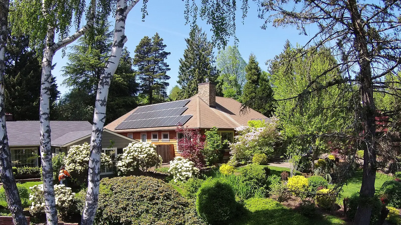 Residential solar PV installation in Portland, Oregon